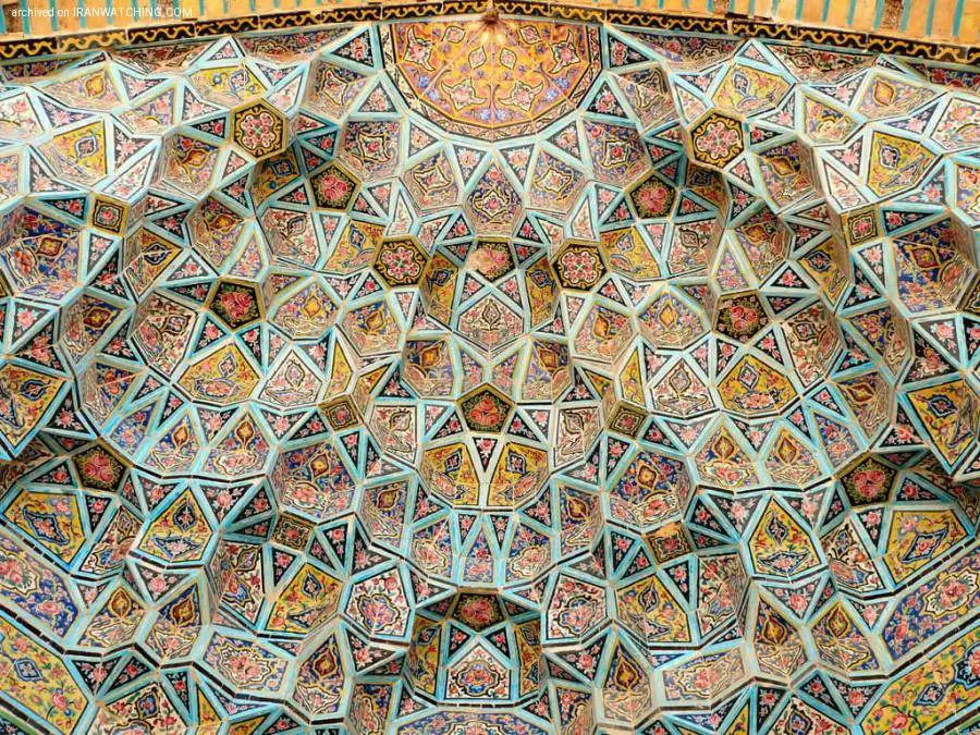 کاشی‌کاری در معماری ایرانی